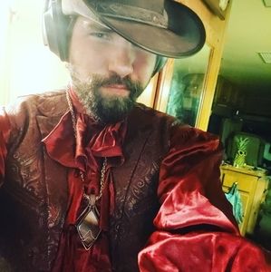 Meet your Posher, Joshua